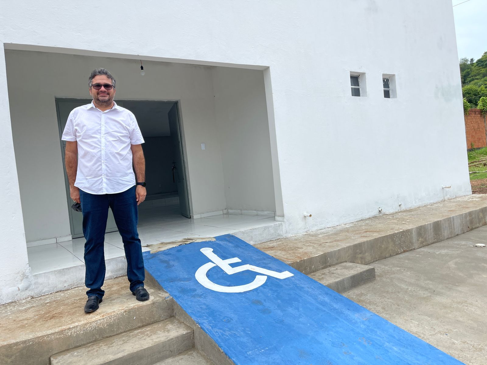 Gestão Exemplar: Compromisso com a Saúde e o Bem-Estar da População de Miguel Leão